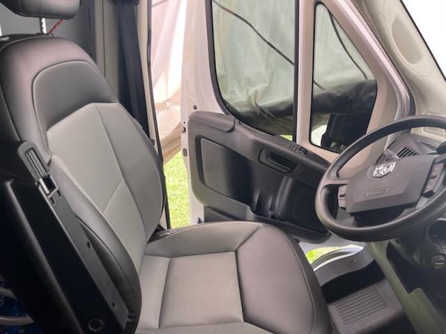 2019 Van 46.000 miles 1
